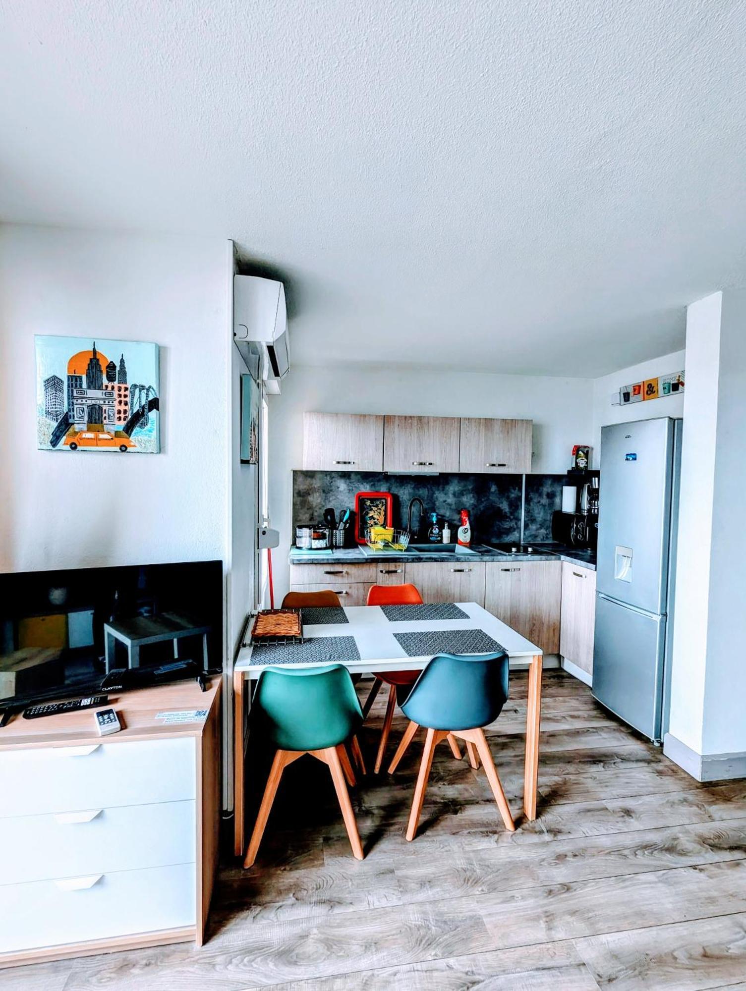T2 Climatise Vue Sur Mer, Wifi, Piscine Et Parking Sète Eksteriør bilde